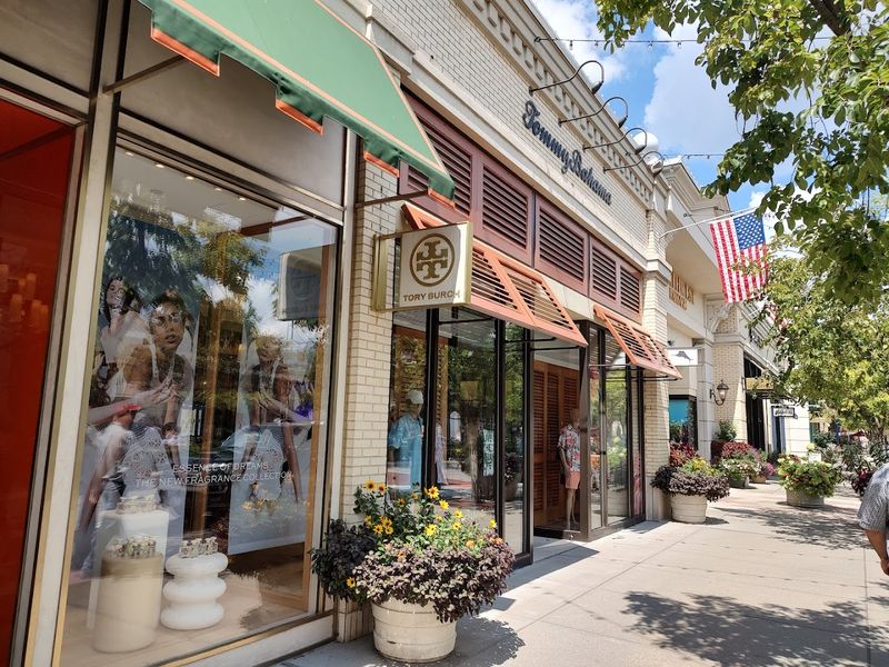 Human-Scale Building Heights and Storefronts
