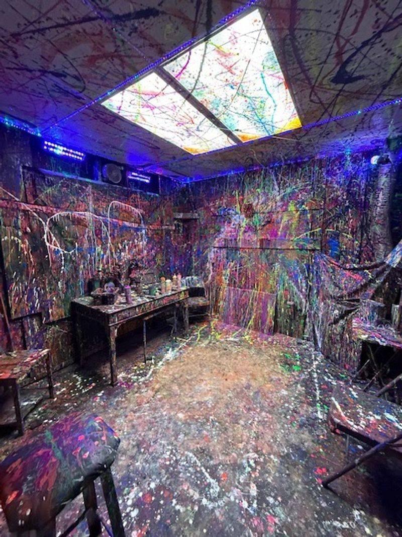 Not Just Smashing &mdash; There Is Paint Splatter Too