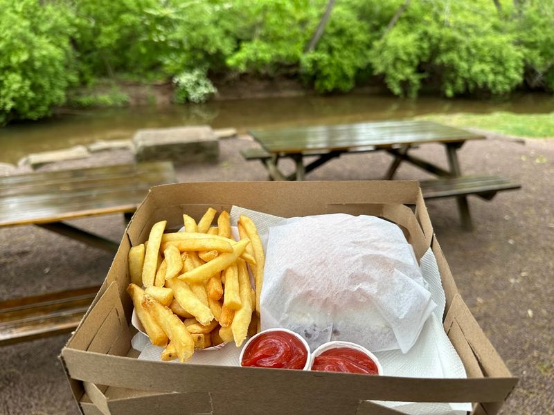 Crispy Fries That Reviewers Keep Calling Out By Name