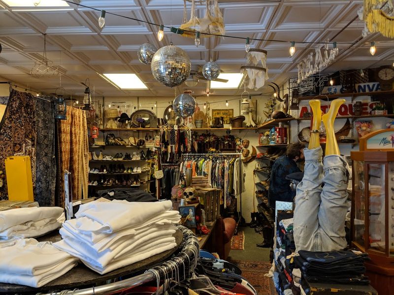 Vivant Vintage (Allston, MA)