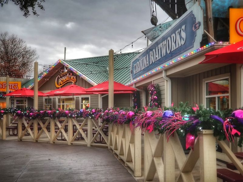 Food and Dining: What to Expect Across the Park