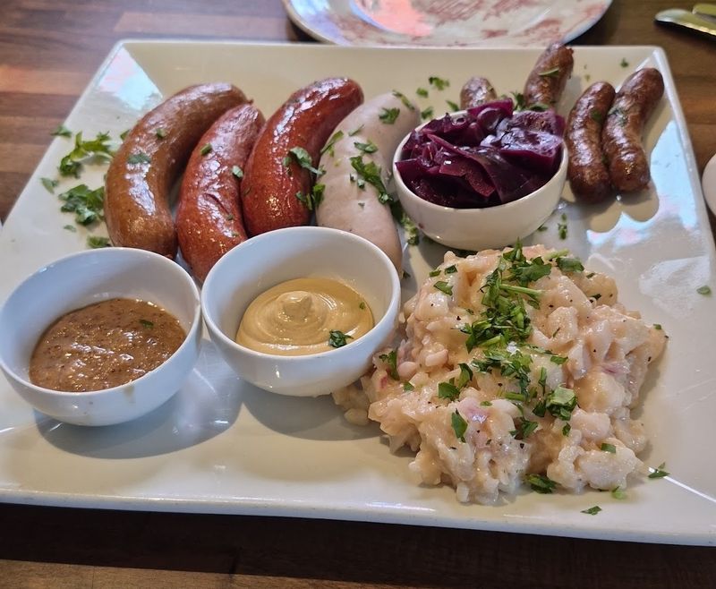 Cuckoo Clock Brauhaus &ndash; Miami, FL