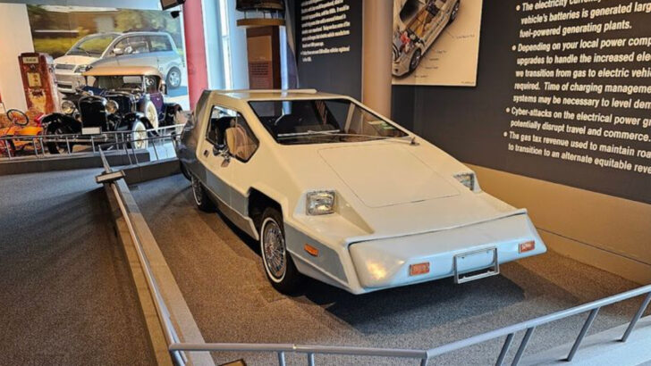 Classic Cars, Vintage Trucks, And Road Trip Nostalgia Fill This Pennsylvania Museum