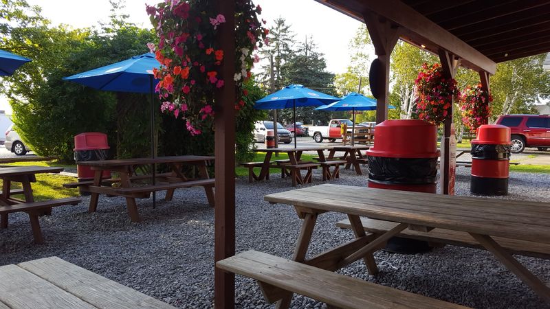 A Seasonal Stop That Signals Summer