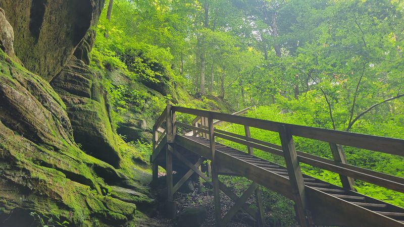 Covered Bridge to Lyons Falls Loop &ndash; Mohican State Park