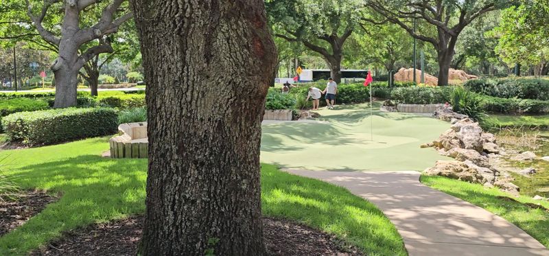 Disney&rsquo;s Fantasia Gardens Miniature Golf