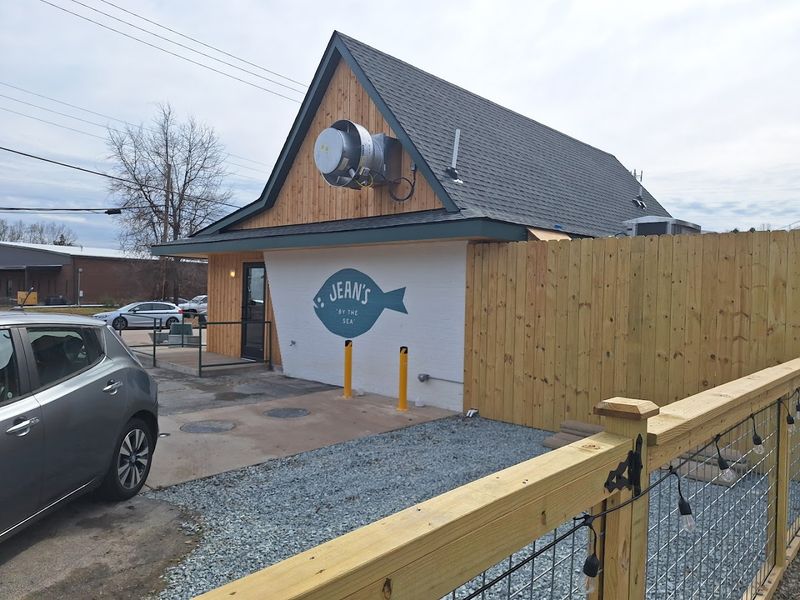 Jean's By The Sea (Durham)