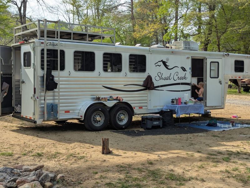 Creekside Camping For Horse Enthusiasts