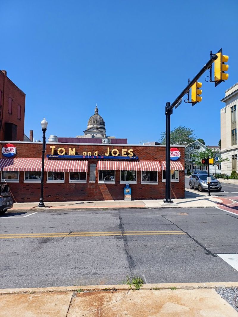 Tom and Joe's Diner (Altoona, PA)