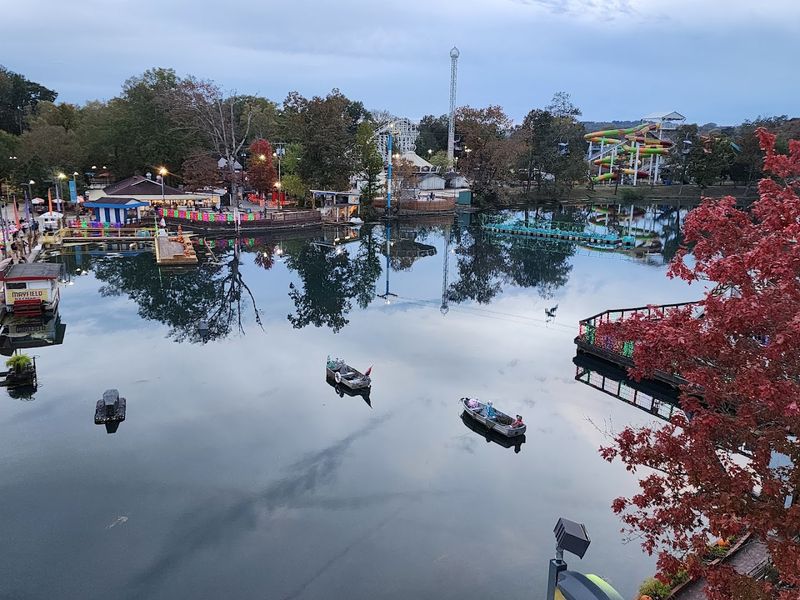 Lake Winnepesaukah Amusement Park