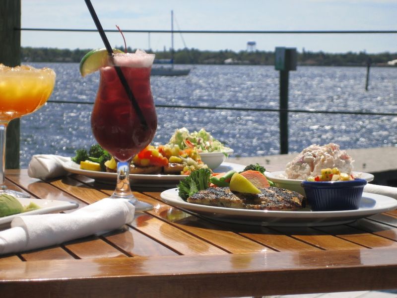 Riverhouse Waterfront Restaurant - Palmetto