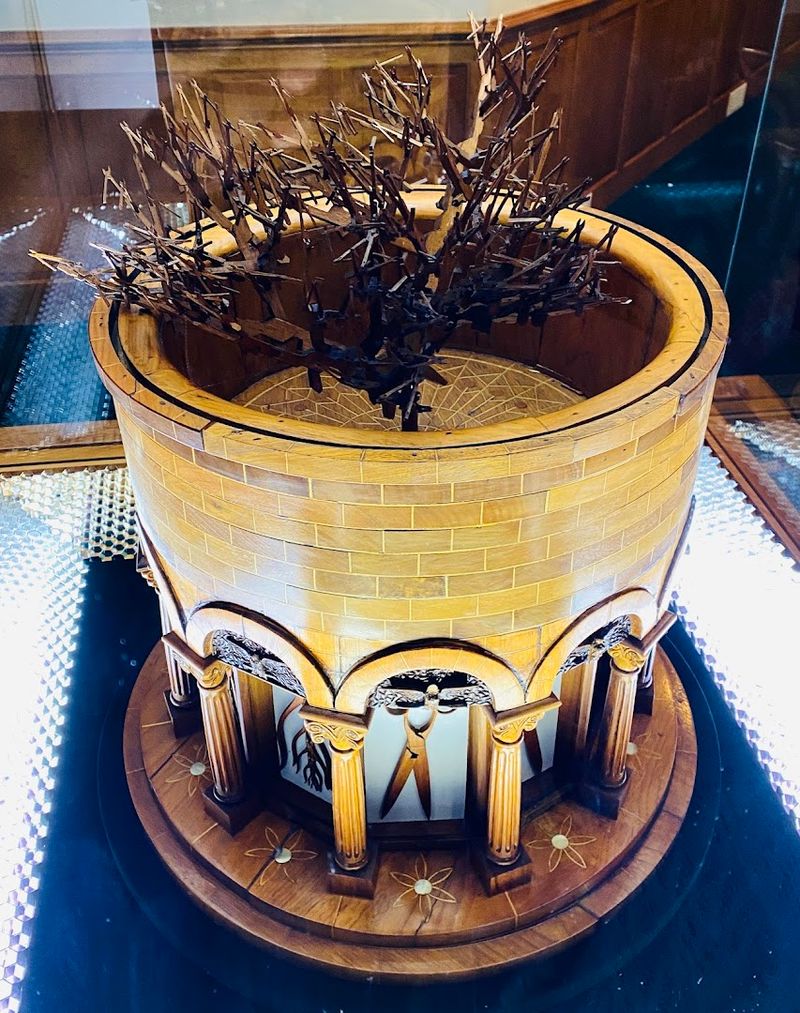 The Famous Plier Tree