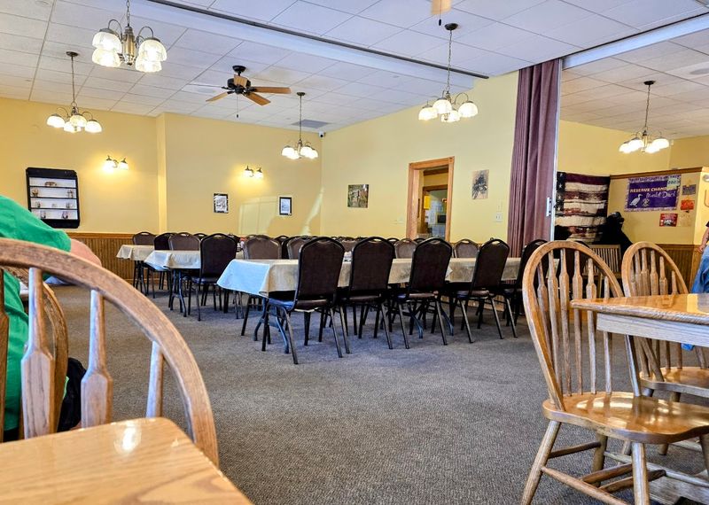 Service, Seating, and Timing