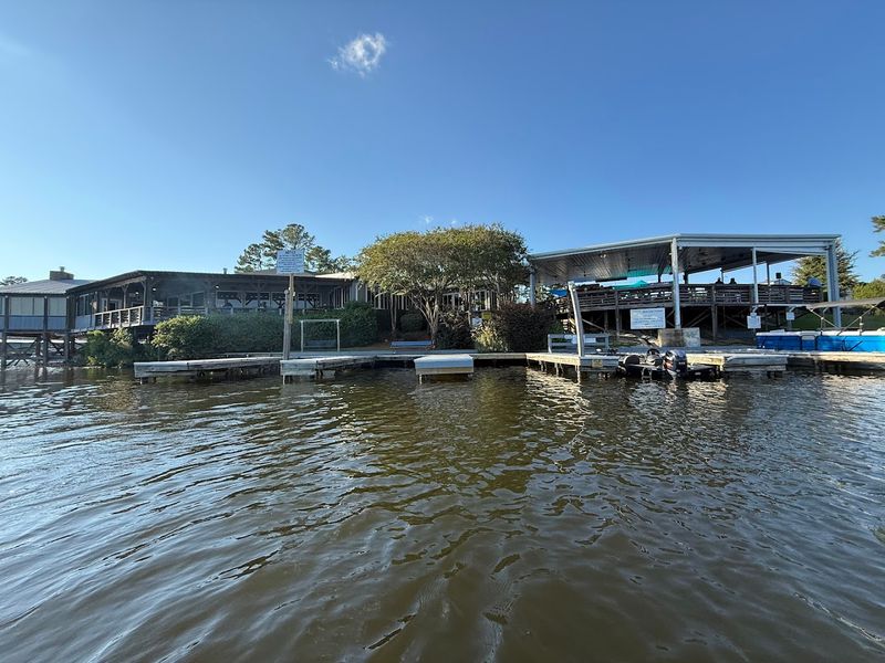 A Lakeside Setting On Lake Tobesofkee