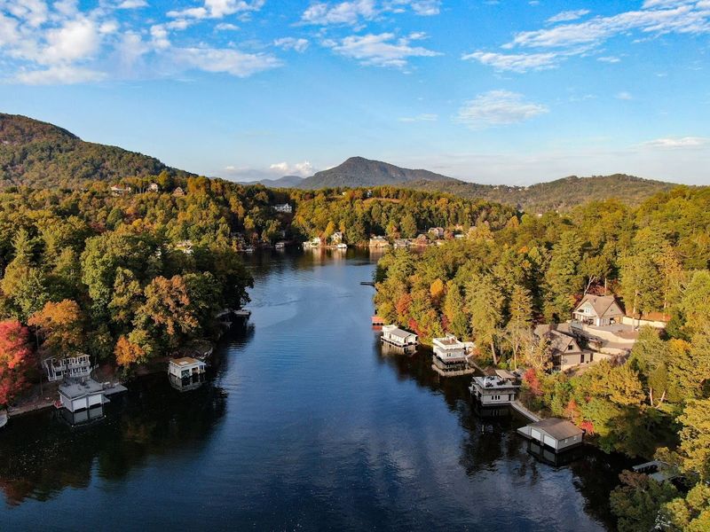 Fall Foliage and the Best Time to Visit