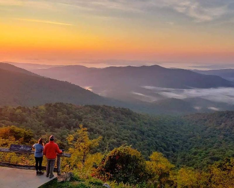 A Seasonal Escape Above the Heat