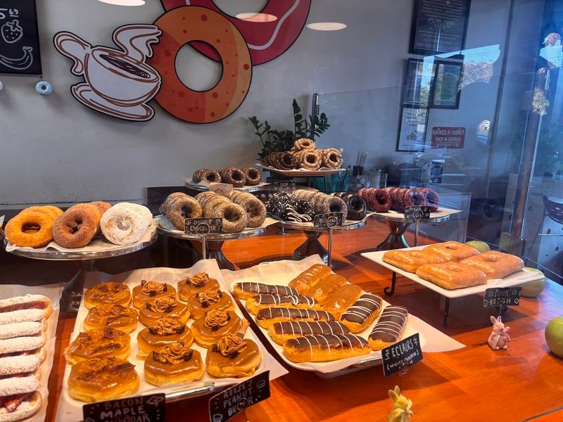 Sweet Apple Donut & Coffee, Alpharetta