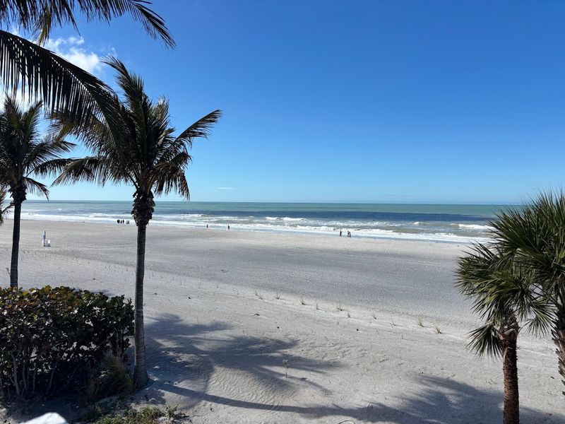 Scenic Gulf Views and a Quiet Beachside Atmosphere