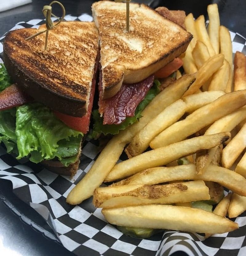 The Chili And Sandwich Options That Hit The Spot At Lunch