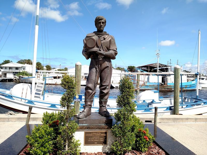 Tarpon Springs &mdash; Greek Sponge Divers on the Gulf Coast