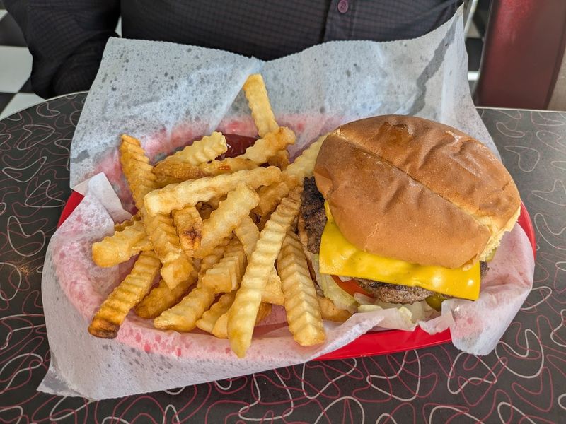 Straightforward Cheeseburgers That Keep Regulars Coming Back