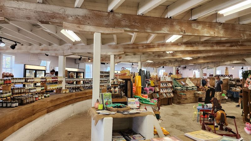 Gifts, Crafts, and Unique Souvenirs