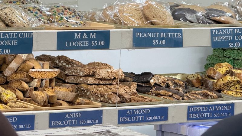 Mike's Pastry (North End, Boston)