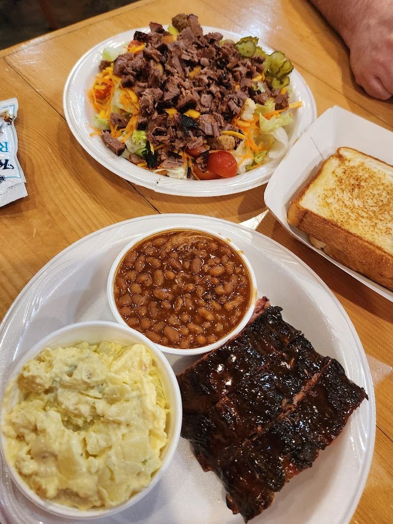 A Menu Built on Barbecue Tradition