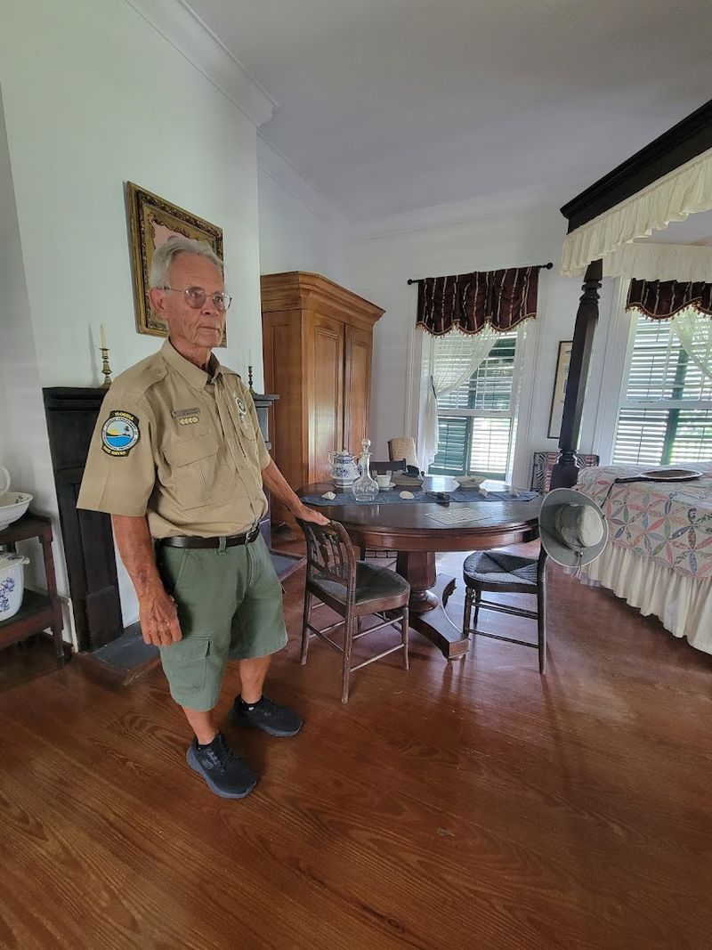 Guided Mansion Tours: Step Inside History for Just a Few Dollars