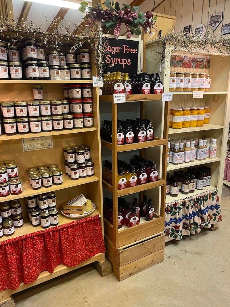 The Farm Market and Baked Goods