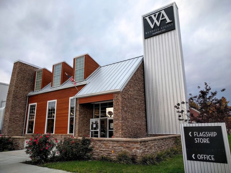 The Shift from Iron to Aluminum (1930 Breakthrough)