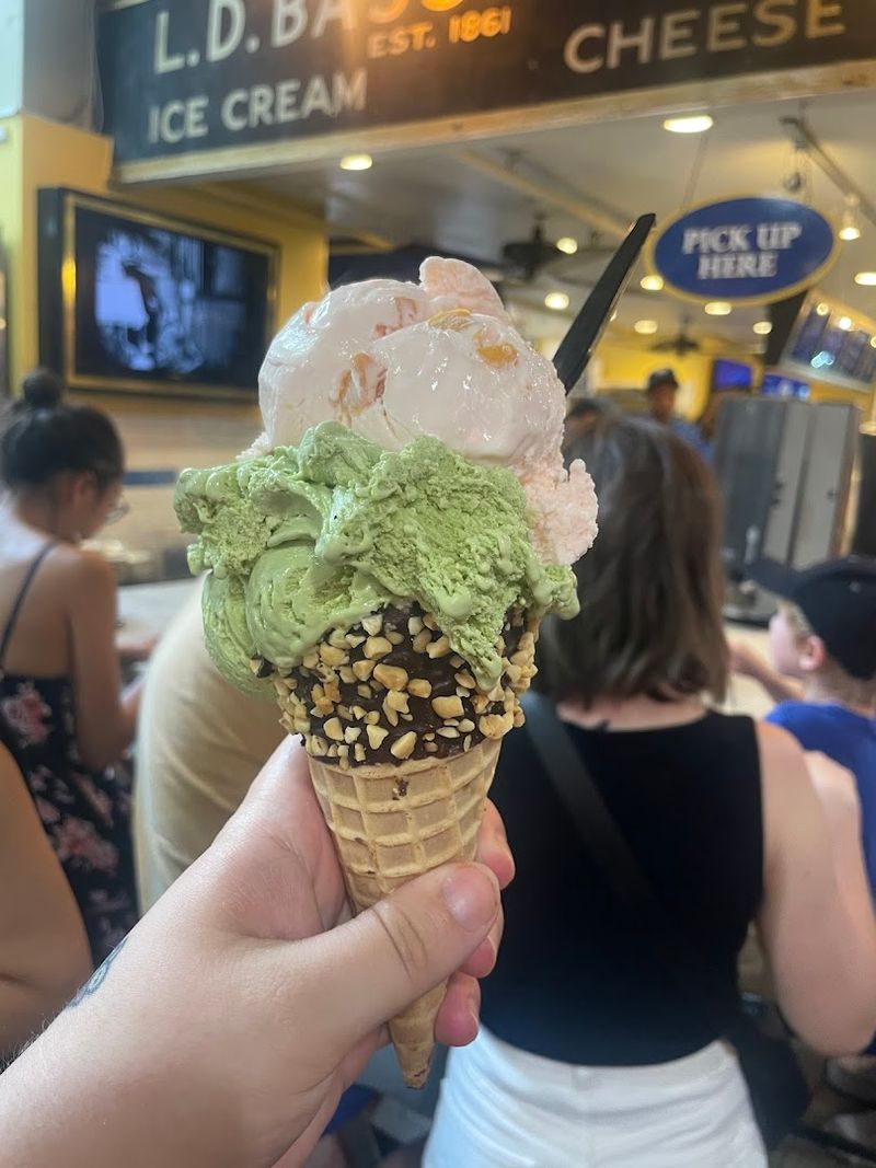More than 40 classic and creative flavors
