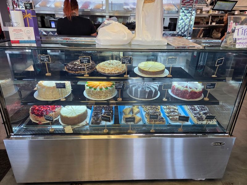 Fresh-Baked Pies, Cakes, and Desserts