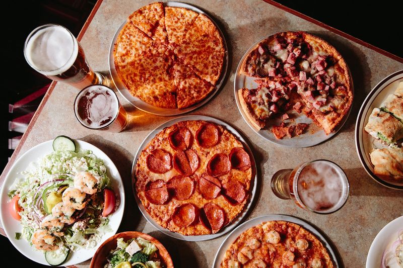 Cape Cod Caf&eacute; Pizza