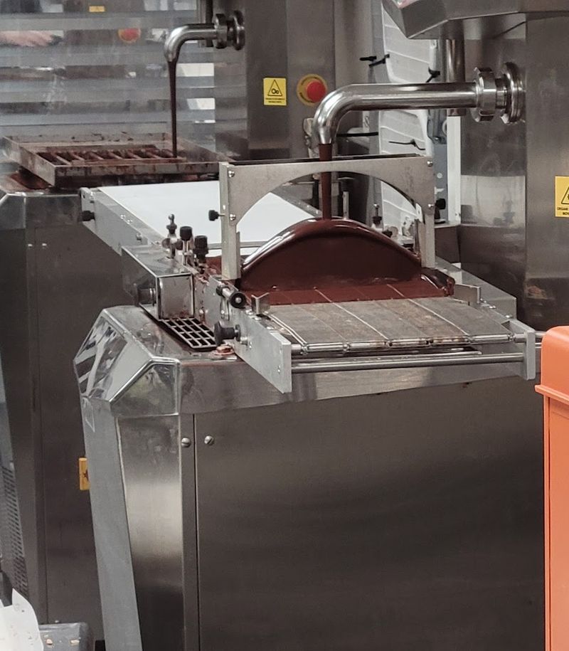 Conching and Refining for Signature Smoothness