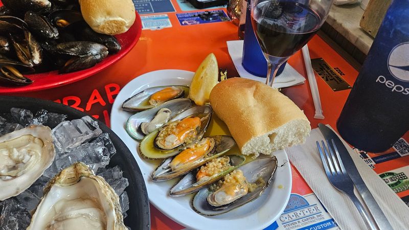 Seafood Combo and Pasta Dishes