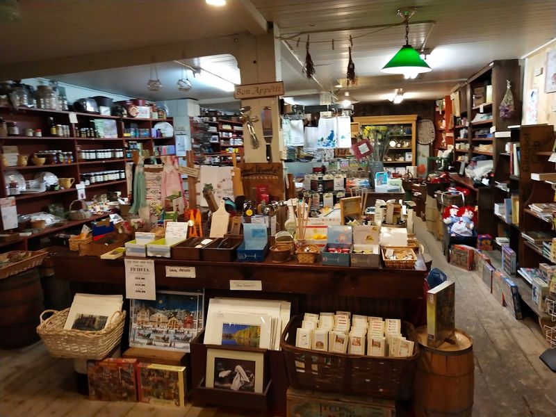 Stockbridge General Store (Stockbridge)