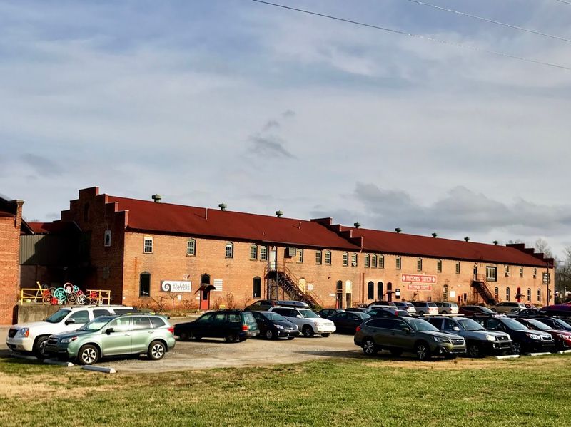 A Community of Hundreds of Working Artists