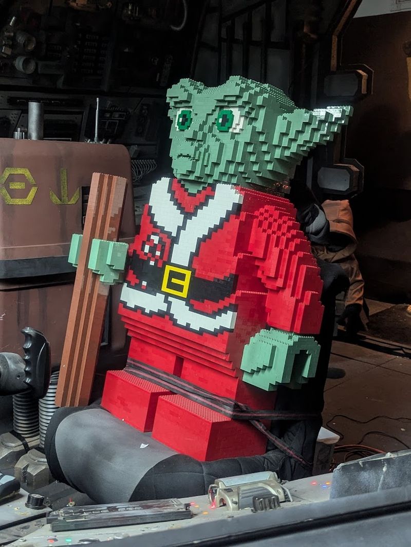 Hidden Pop Culture Details in Every Direction