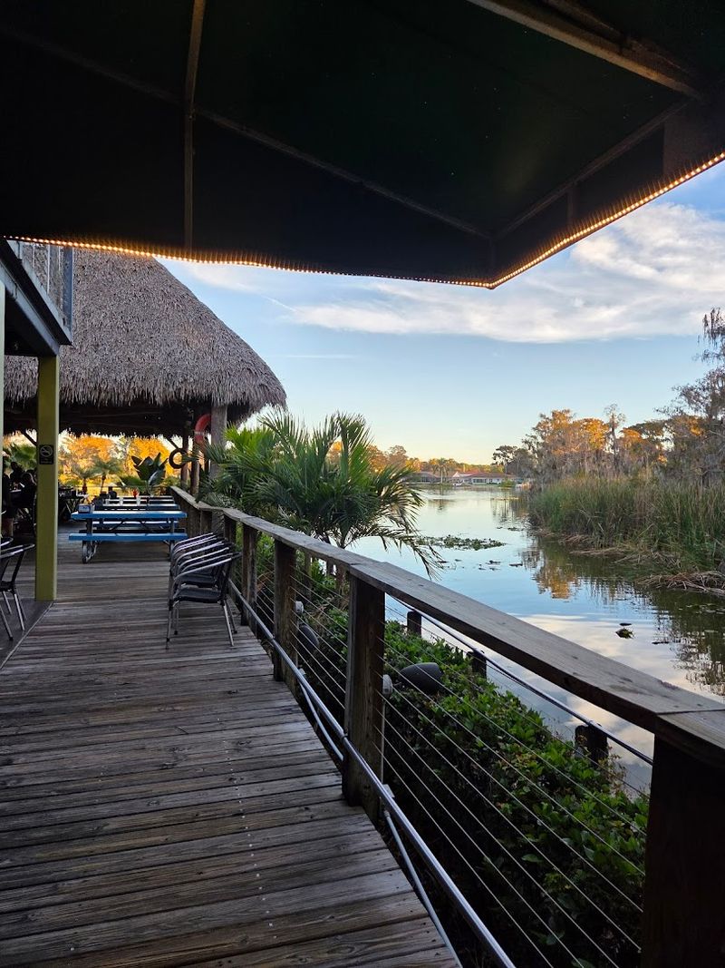 Hurricane Dockside Grill (Tavares)