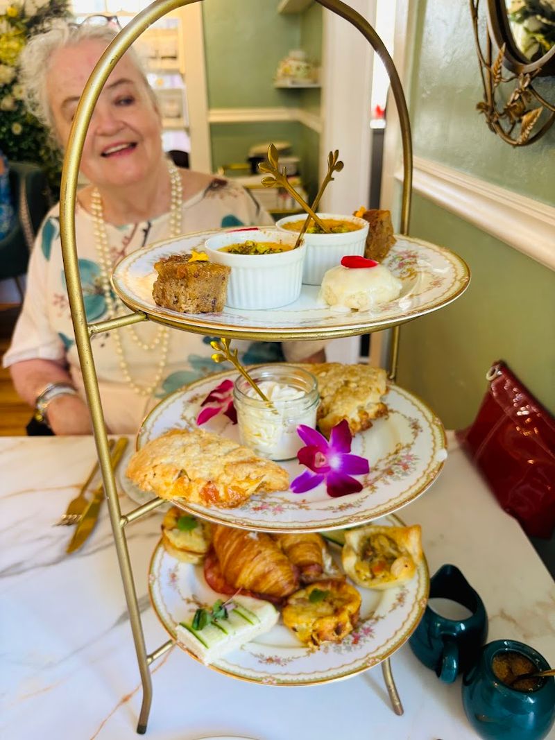 Wisteria Tea Room & Caf&eacute;