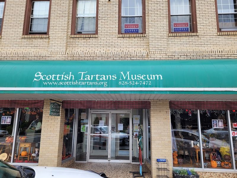 Navigating Hours, Tickets, And Timing