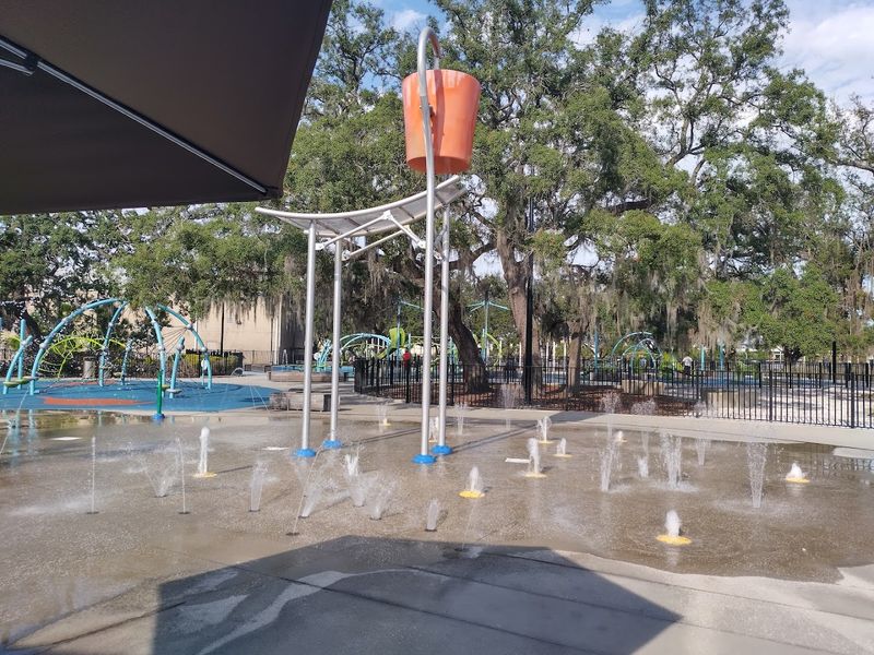 Julian B. Lane Riverfront Park &ndash; Tampa