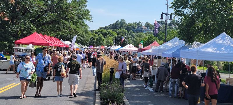 Easton Farmers' Market &ndash; Easton