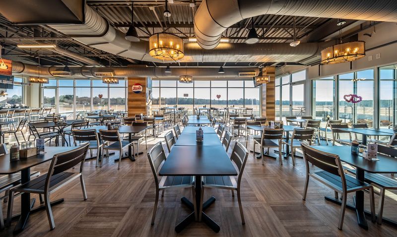 Low and Slow Smokehouse &ndash; Smithfield