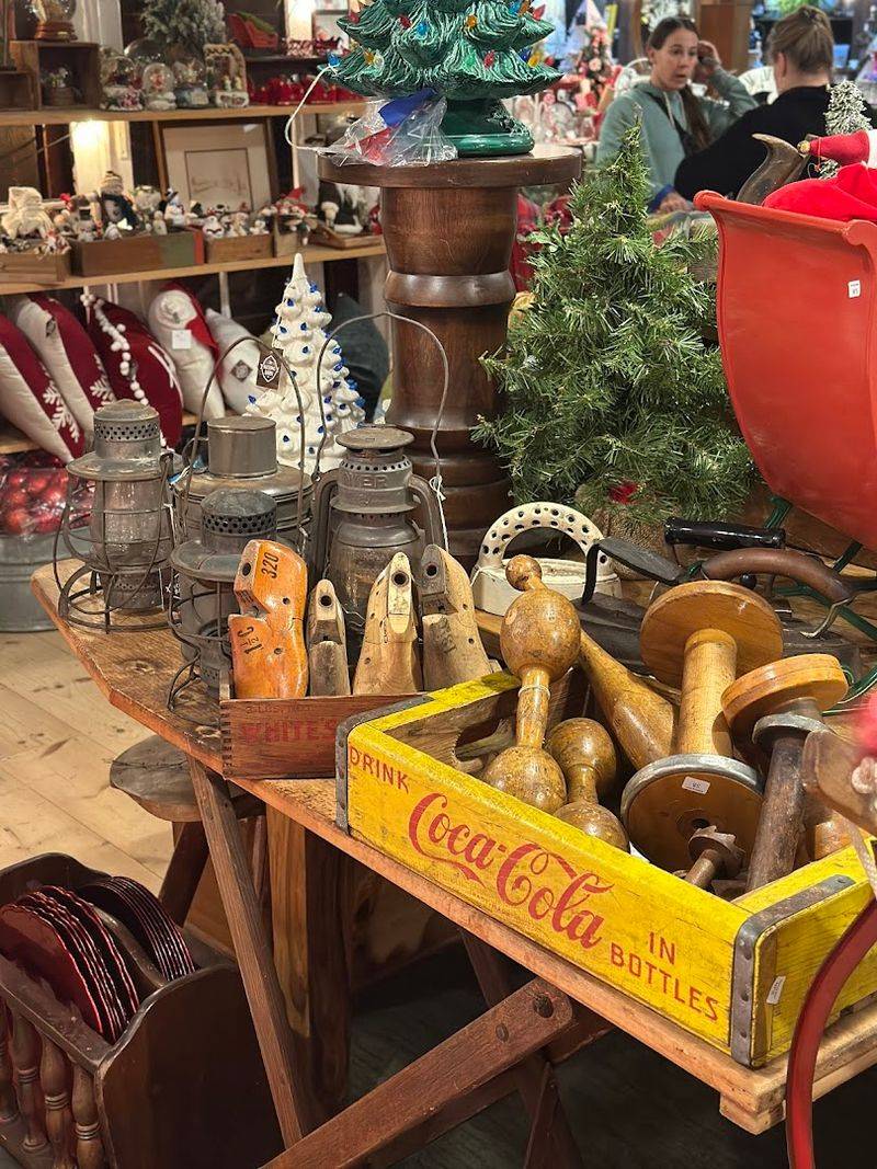 Outdoor Pieces and Gardenware