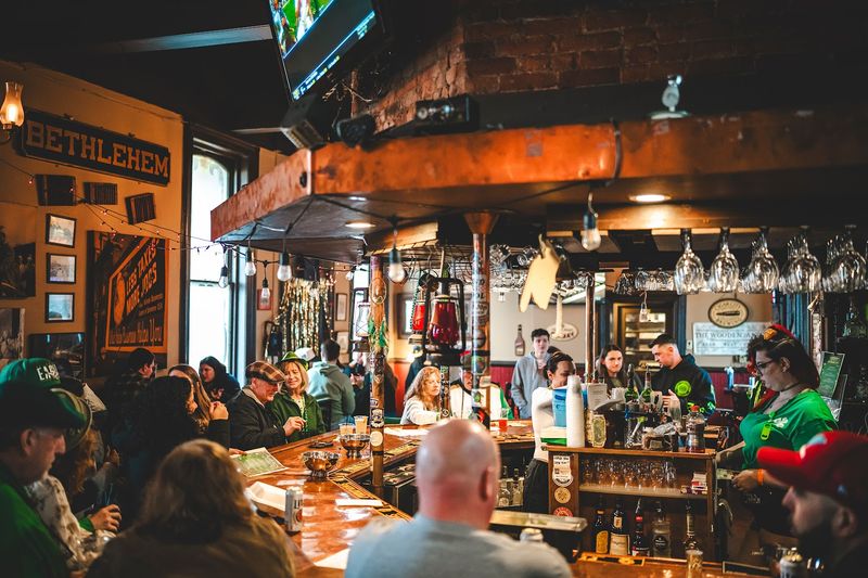 Beating the Rush: Service and Timing