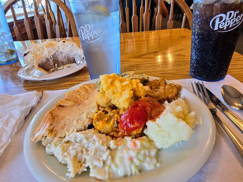 Cleanliness, Flow, and Buffet Etiquette