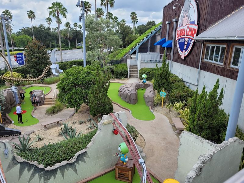 Hollywood Drive-In Golf (Universal CityWalk Orlando)