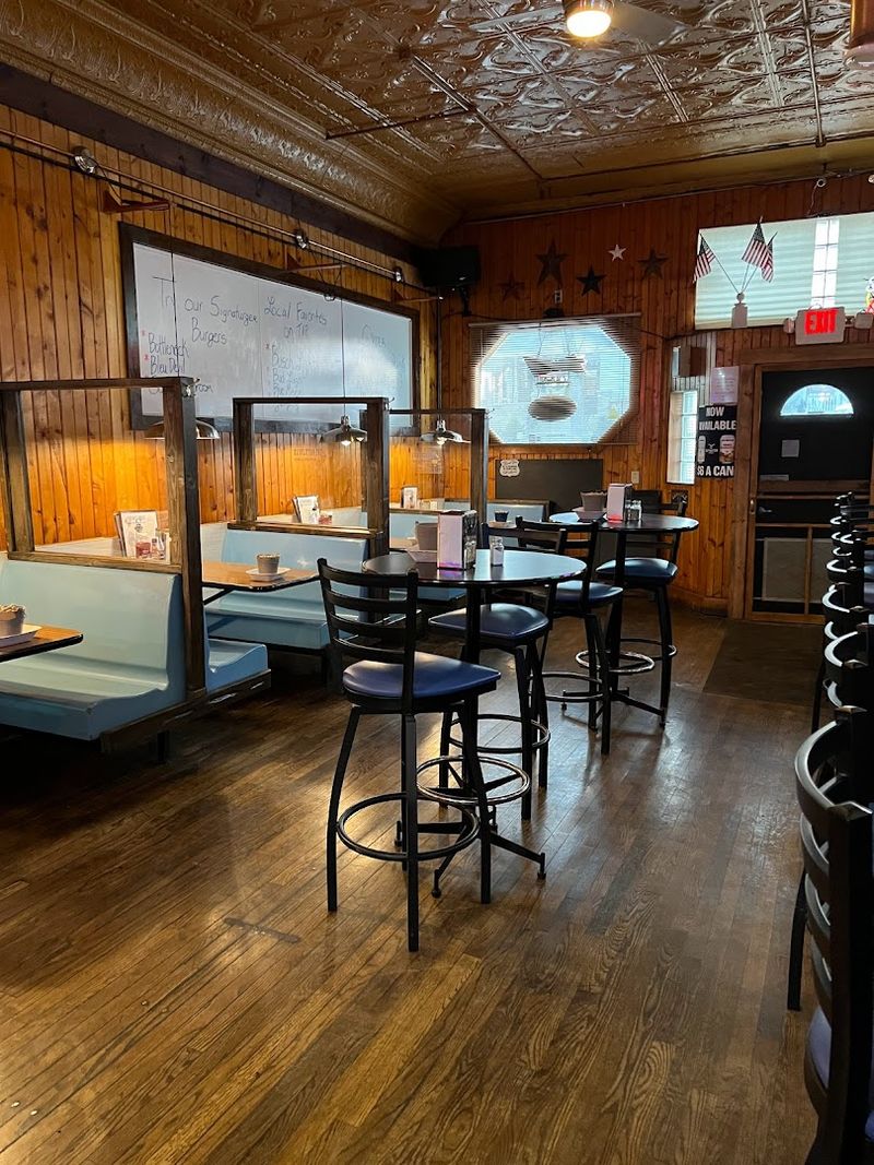 The Bottleneck &ndash; Danville, Ohio